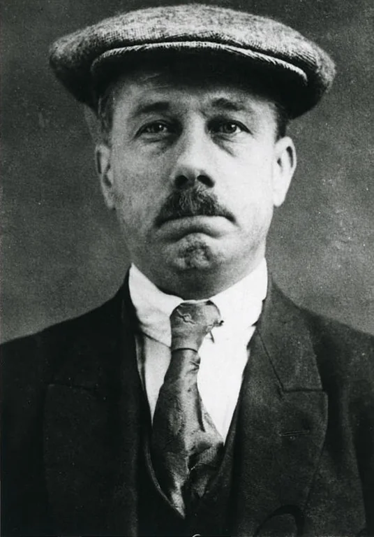 Traven, B. portrait