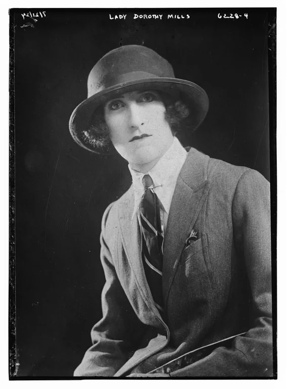 Mills, Dorothy portrait
