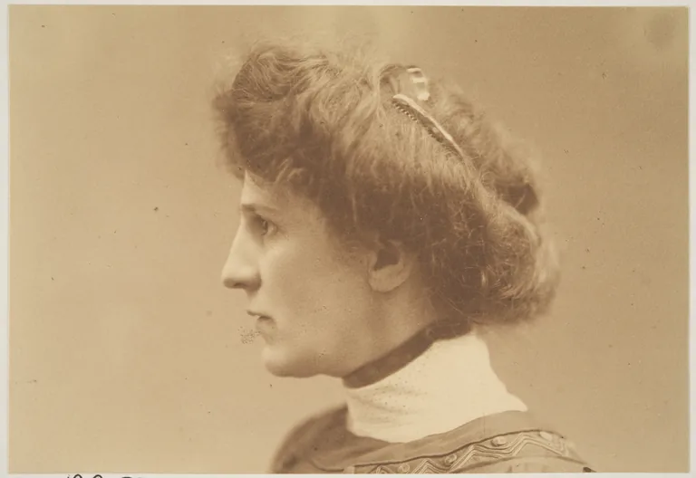 Krohn, Helmi portrait