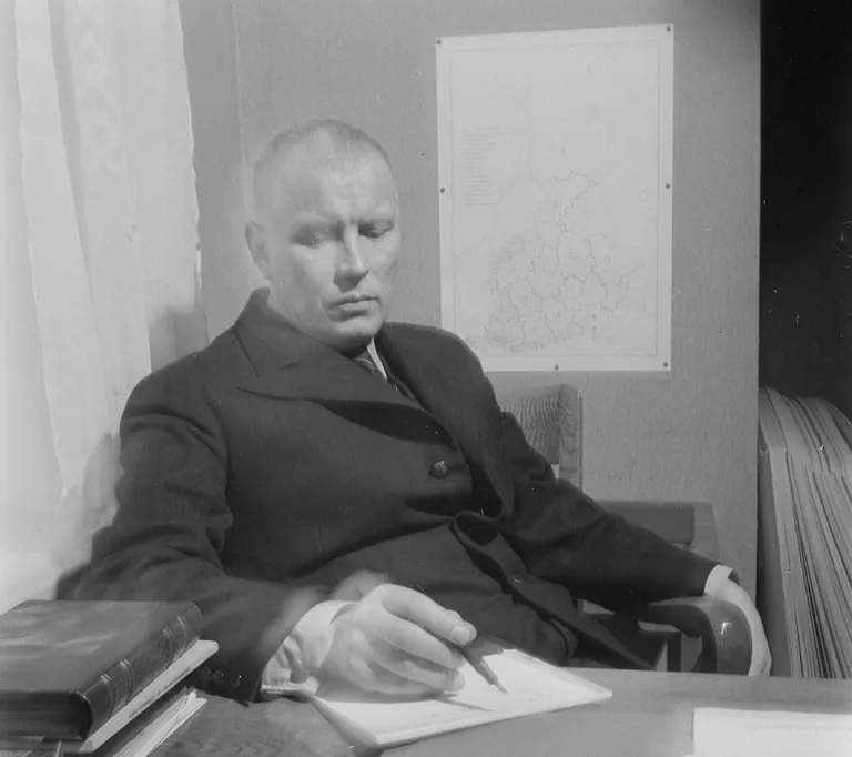 Karhumäki, Urho portrait