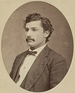 Dumont, Frank portrait
