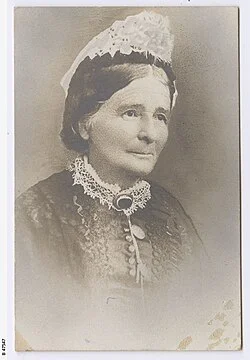 Farr, Julia portrait