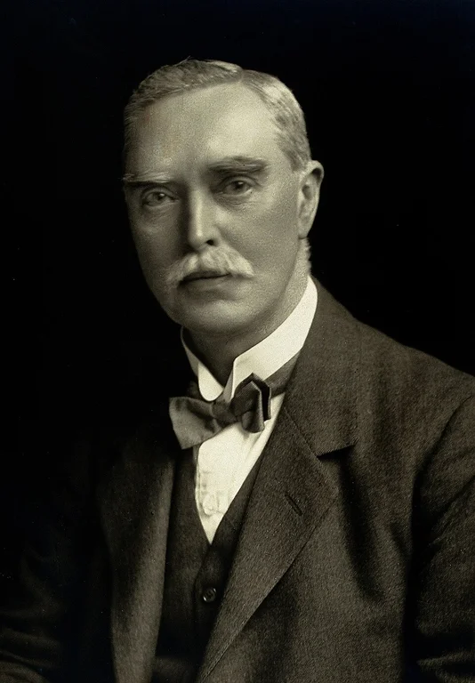 Maclean, Magnus portrait